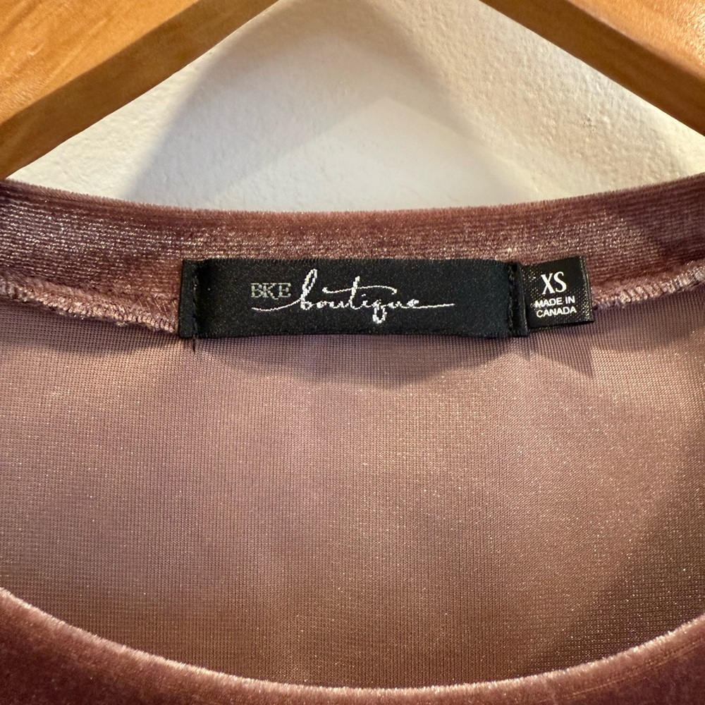 BKE Velvet Ruffle Sleeve Blouse - Mauve - Picture 2 of 2